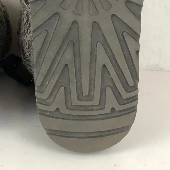 UGG Women's Size 9 Isla Grey Cable Knit Sweater Lace-Up Ankle Booties Boots - Picture 8 of 12